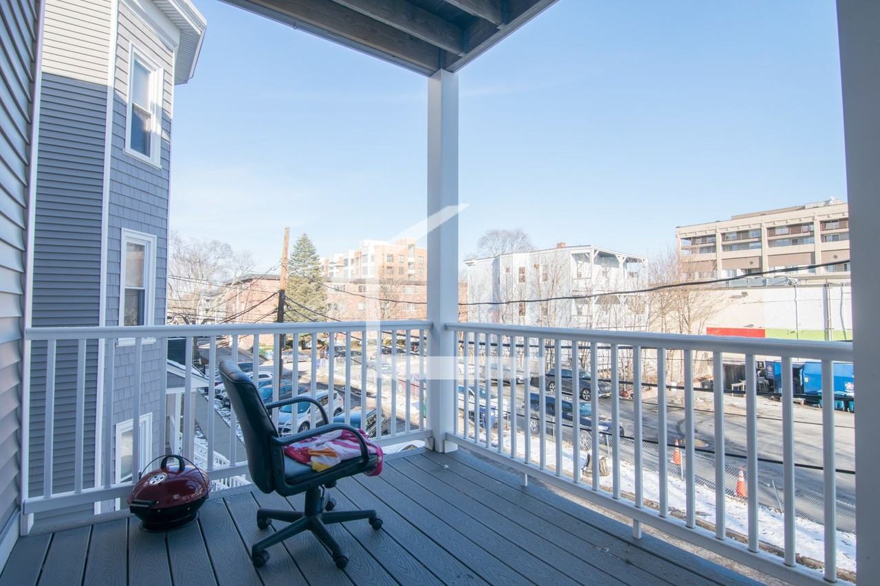 6 Gardner Ter - Photo 5 of 10