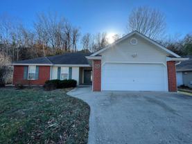 904 Manhattan Dr - Photo 1 of 1