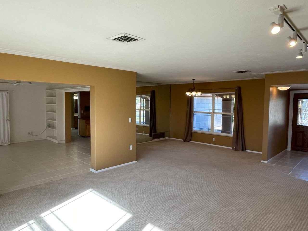 2560 Bispham Rd - Photo 3 of 20