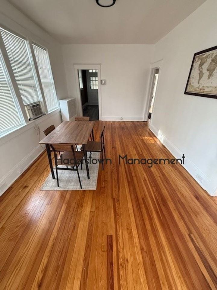 1128 Hamilton Boulevard - Photo 5 of 10