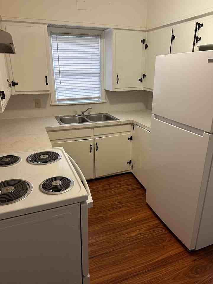 239 Mason Blvd - Photo 2 of 10