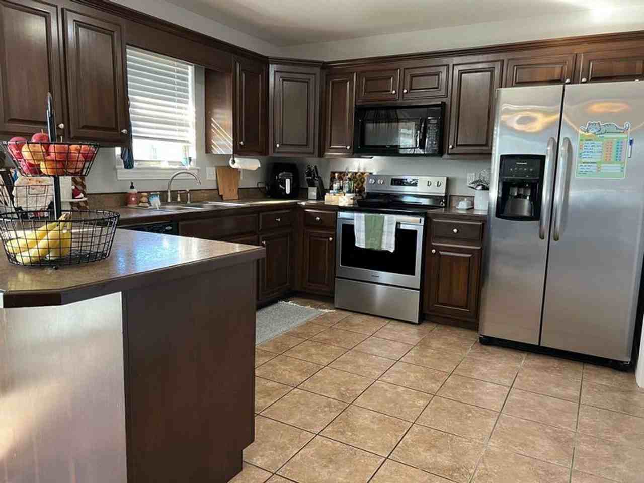 322 Crestpointe Dr - Photo 2 of 15