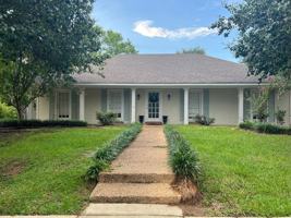 featured image of 125 Eastwood Dr