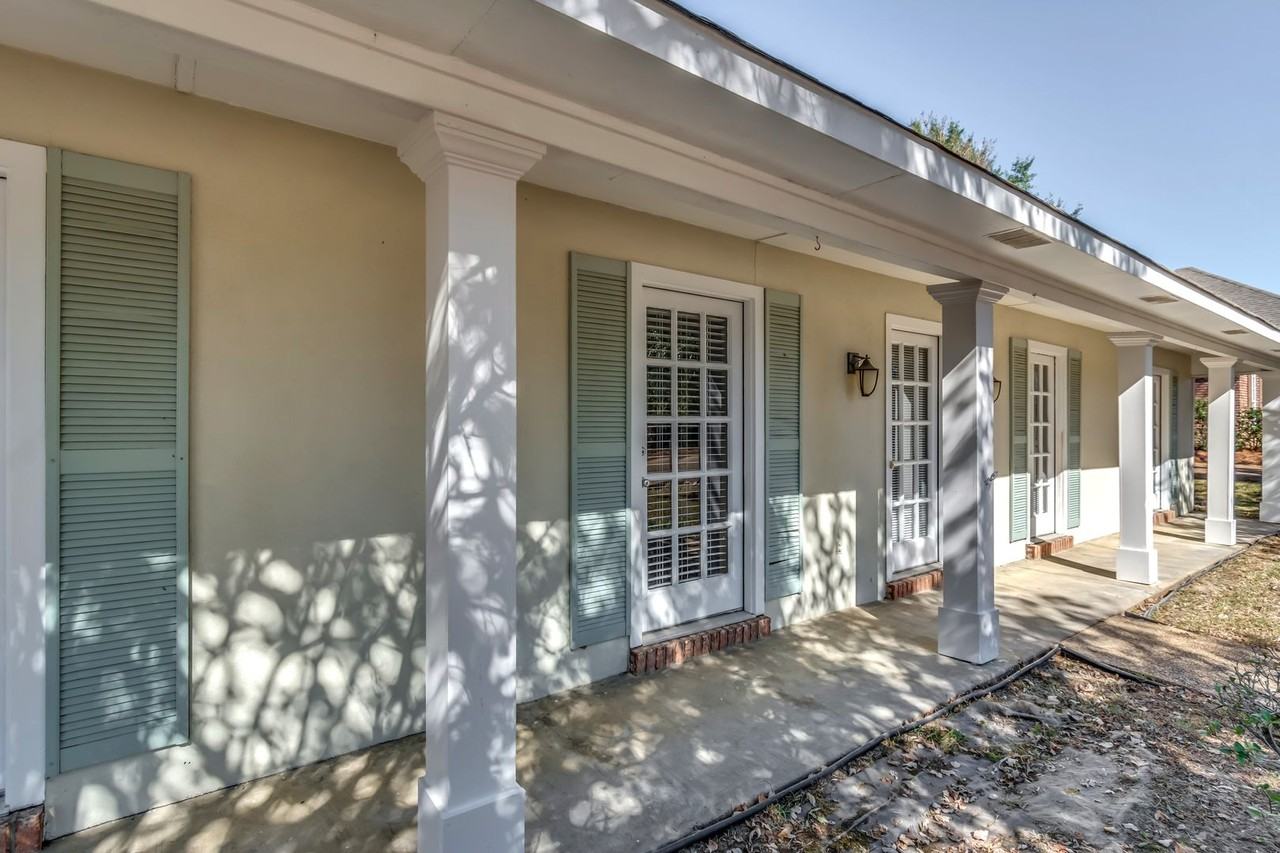 125 Eastwood Dr - Photo 5 of 50