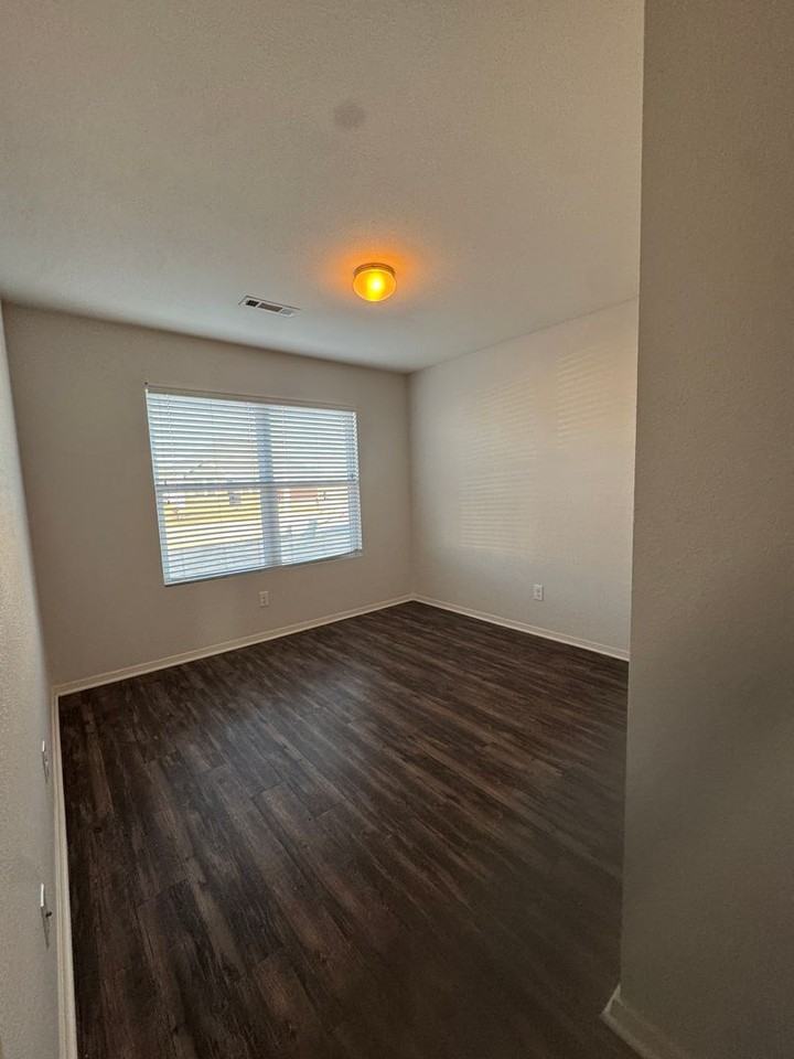 3706 Churchill Dr - Photo 6 of 16