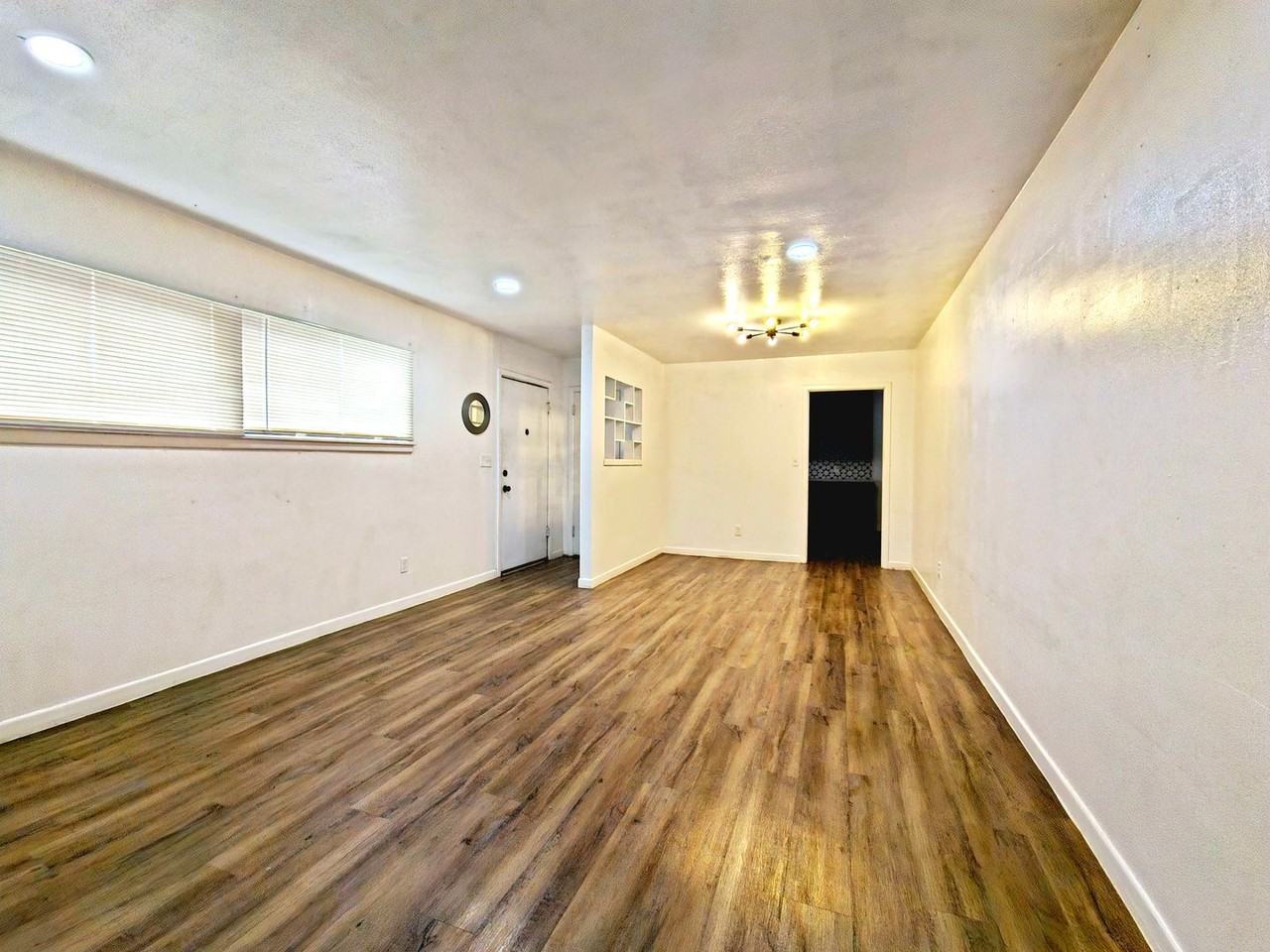 2520 38th St - Photo 4 of 18