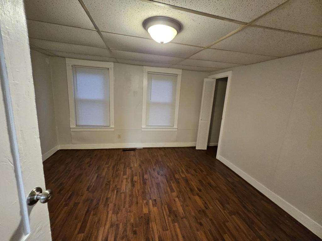 1108 Barrett St - Photo 2 of 10