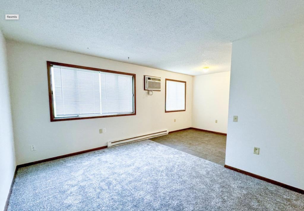 209 5th St E - Photo 6 of 11