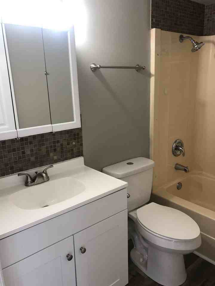 717 Fernwood Ter #1 - Photo 2 of 37