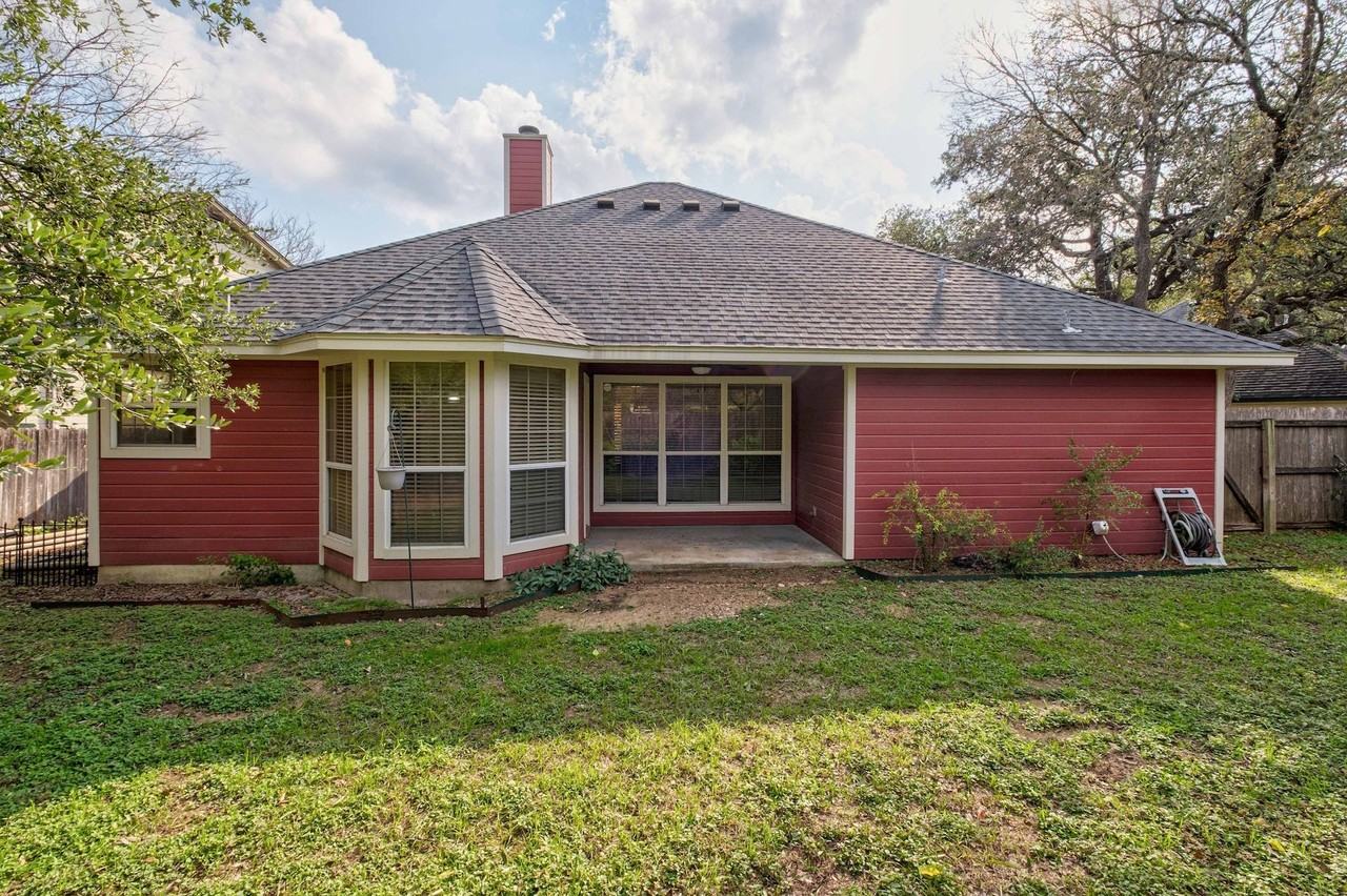 1816 Pearce Ct - Photo 3 of 20