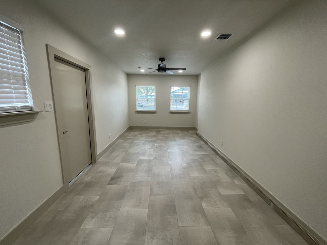 109 Green Meadows Blvd - Photo 6 of 18