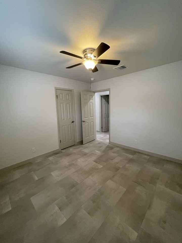 109 Green Meadows Blvd - Photo 5 of 18