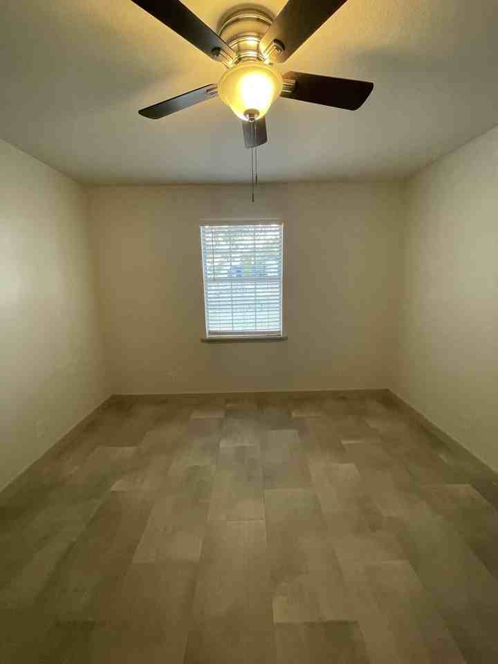 109 Green Meadows Blvd - Photo 2 of 18