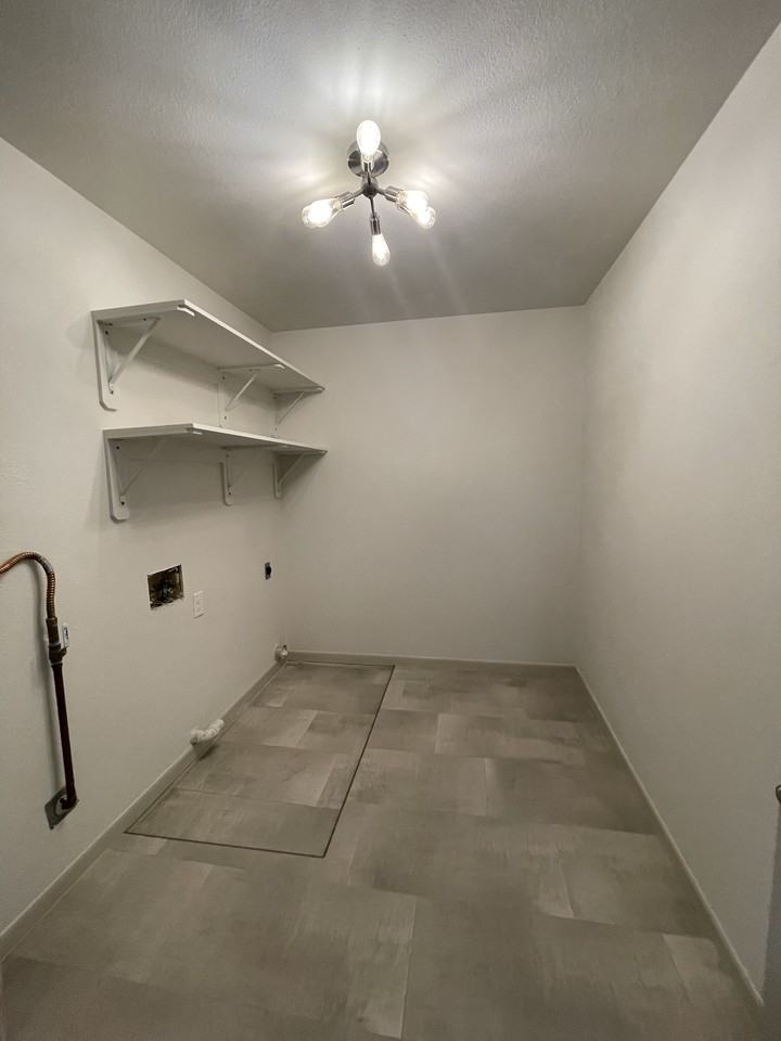 109 Green Meadows Blvd - Photo 5 of 18