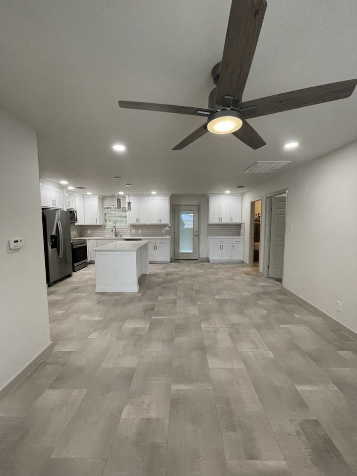 109 Green Meadows Blvd - Photo 5 of 18