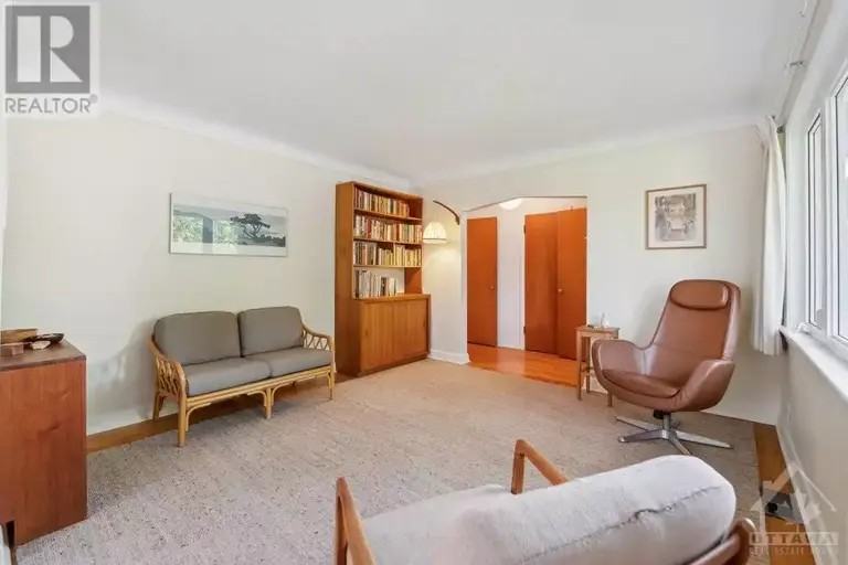 11 Appleford St #11 - Photo 3 of 30