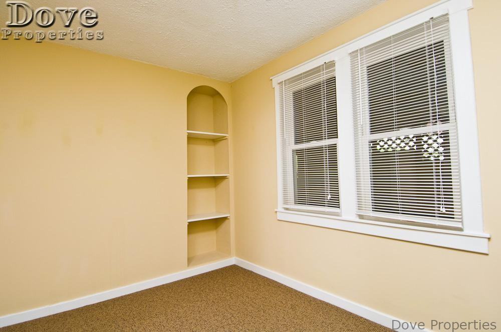 523 7th Ave W - Photo 7 of 14