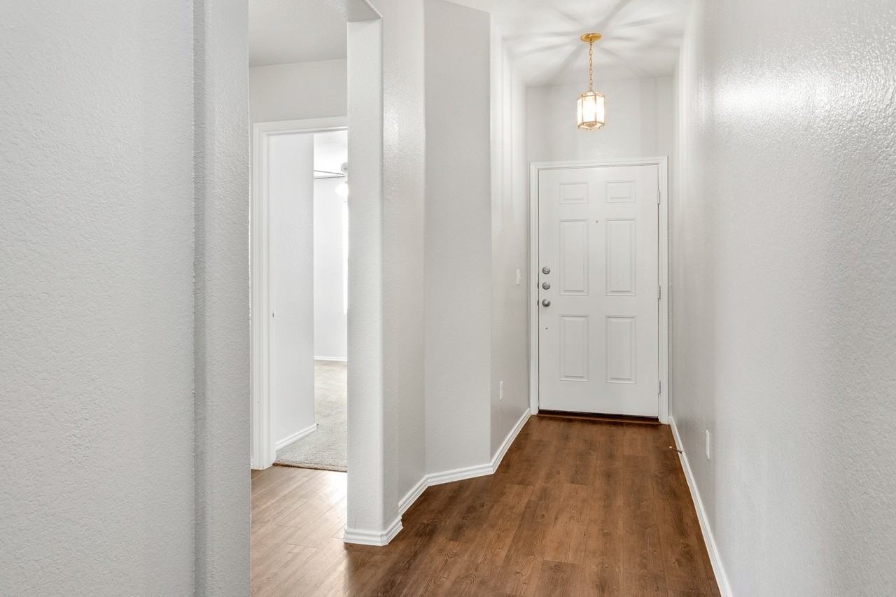 213 Andesite Trl - Photo 5 of 32