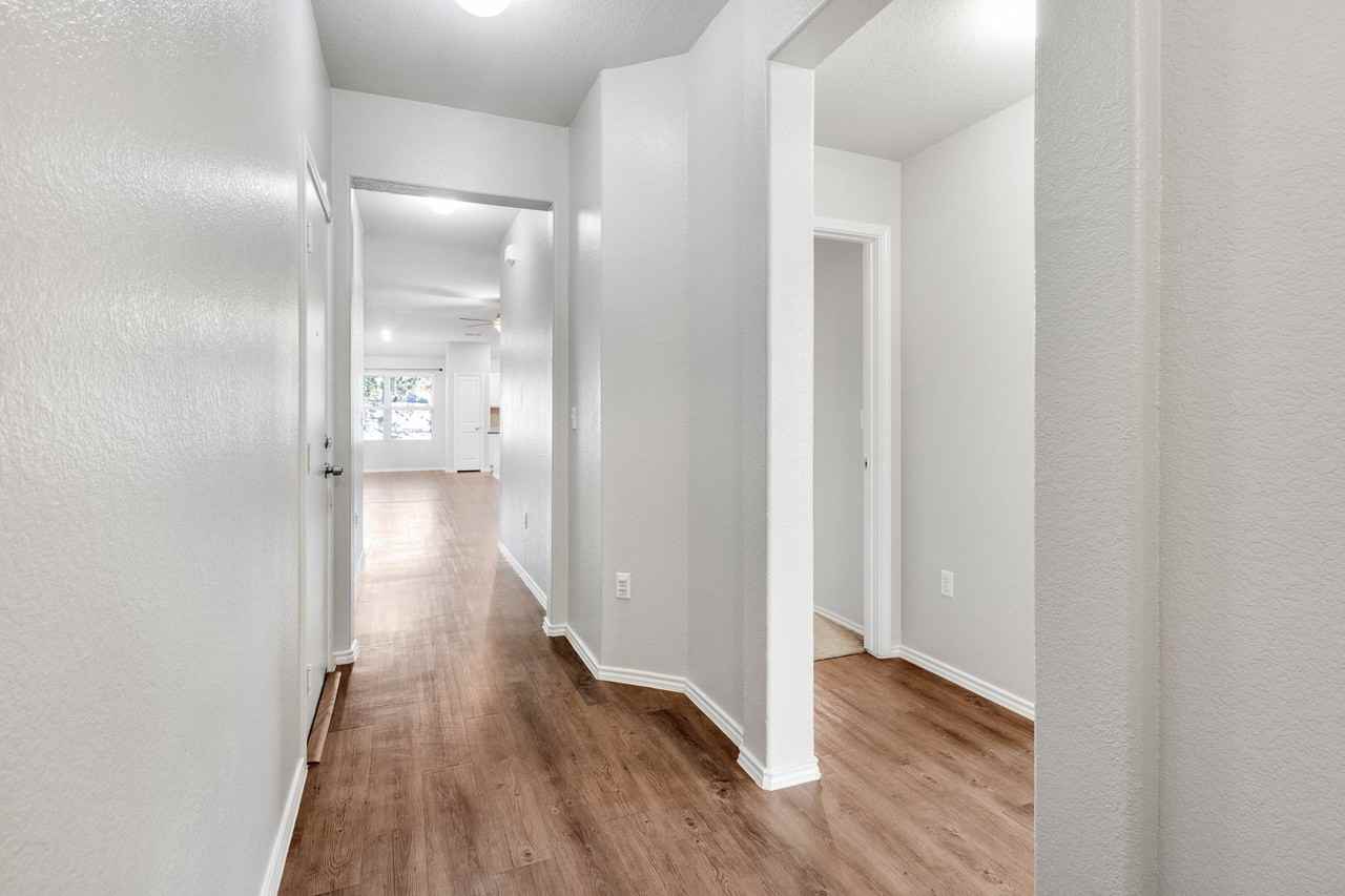 213 Andesite Trl - Photo 6 of 32