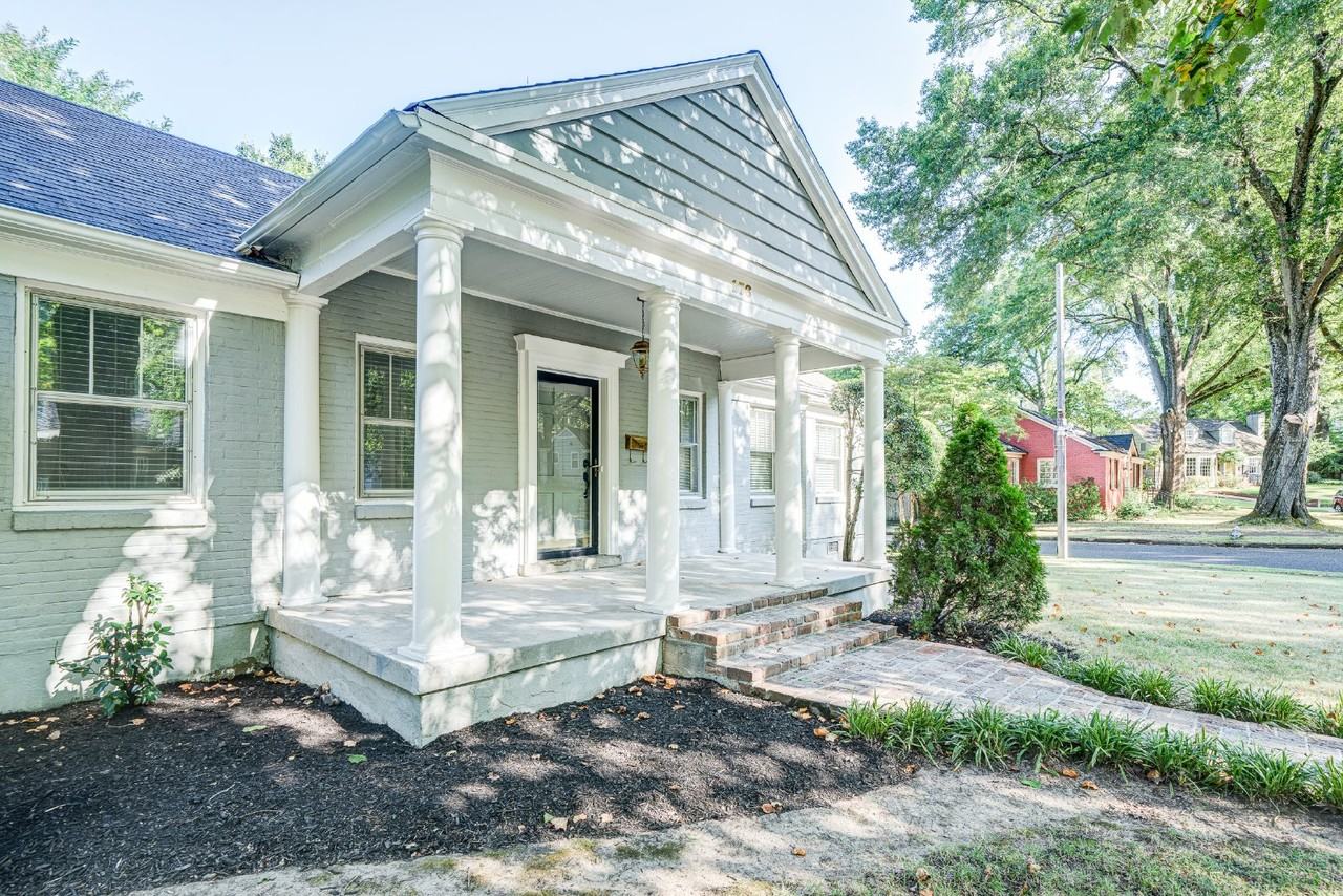 176 Picardy St - Photo 3 of 30