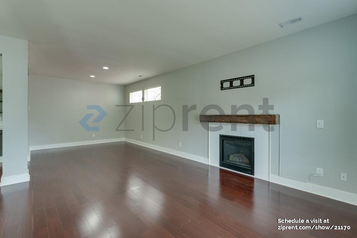 5714 Vermont Ave Se - Photo 6 of 27