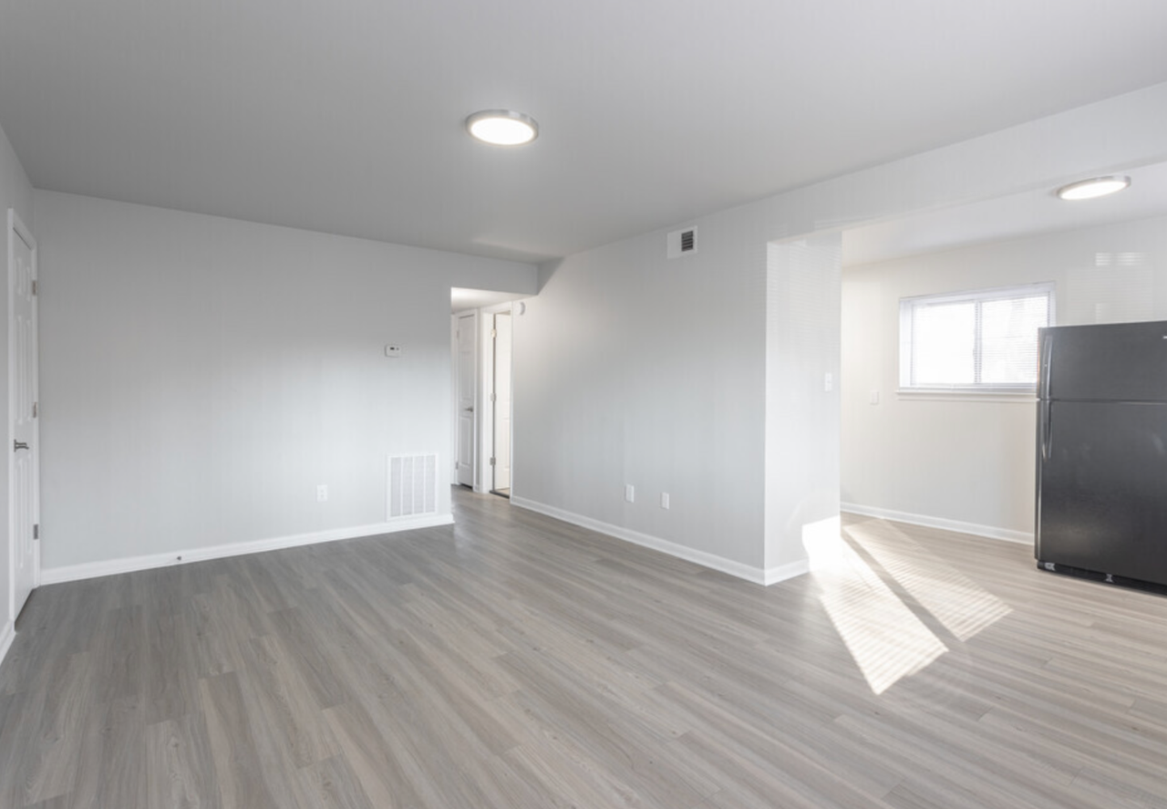 Autumn Lakes Apartments - Photo 5 of 22