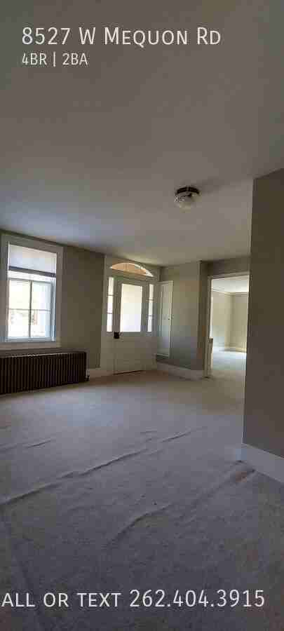 8527 W Mequon Rd - Photo 3 of 50