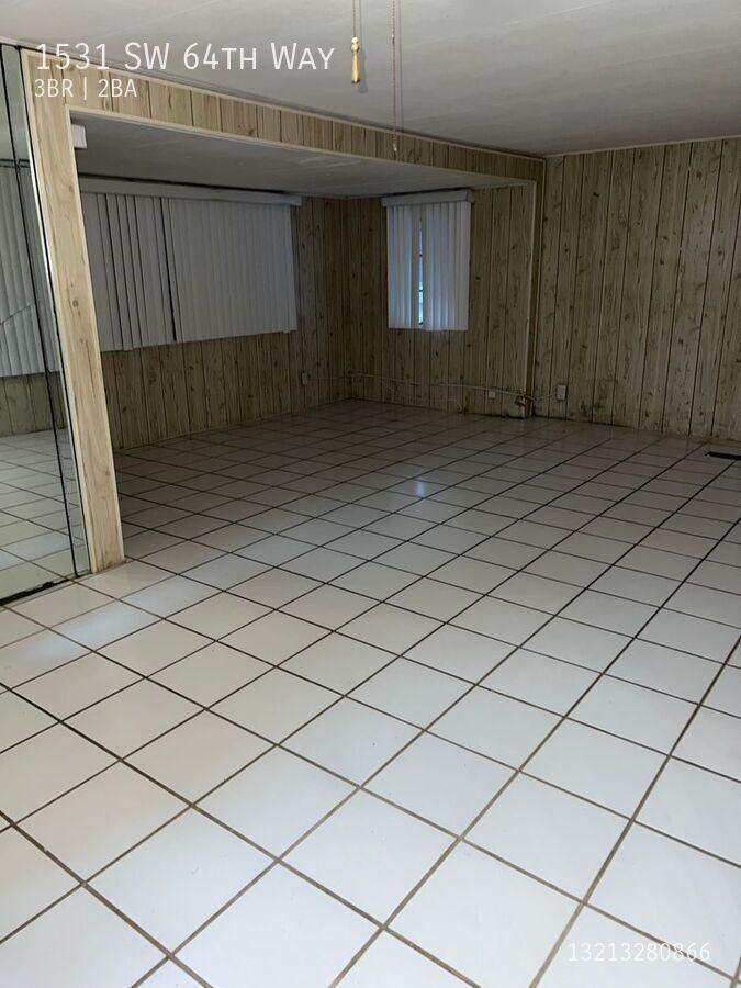 1531 Sw 64th Way - Photo 4 of 50