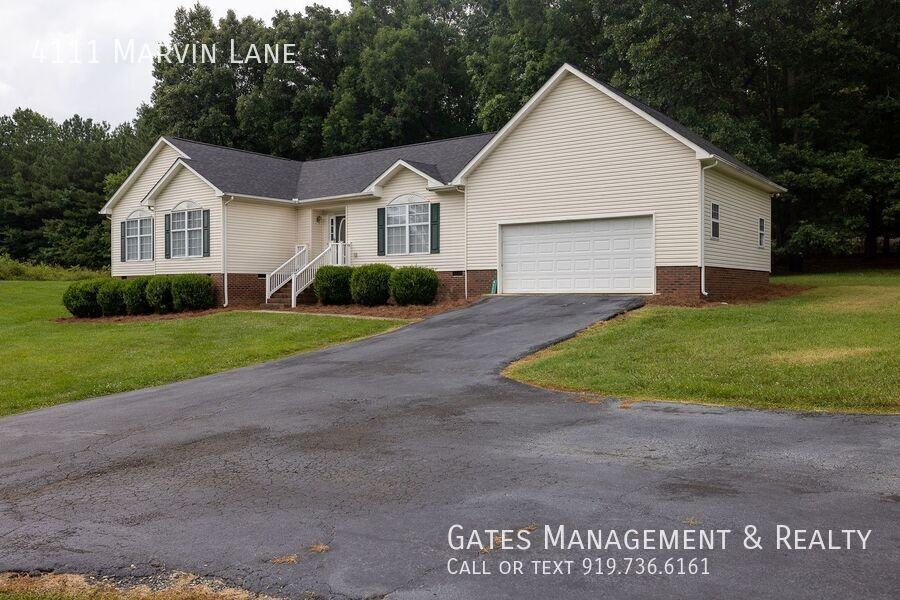 4111 Marvin Ln - Photo 3 of 33