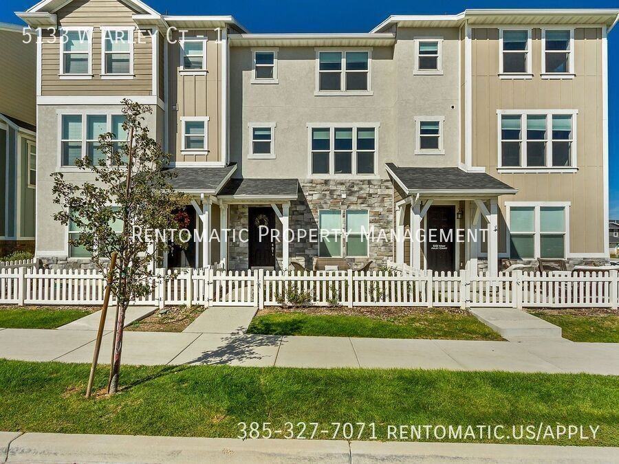 5133 W Arley Ct #1 - Photo 3 of 28