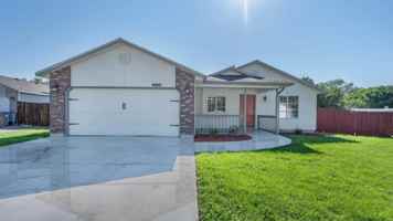 featured image of 1060 Robin Pl