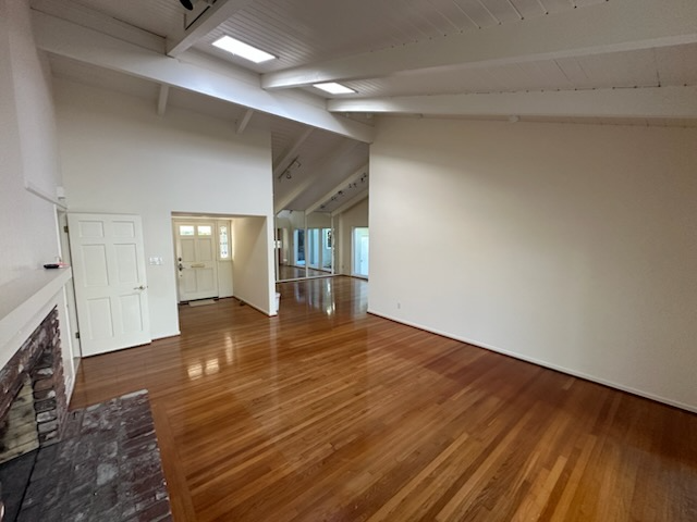 8811 Robin Hood Ln - Photo 3 of 18