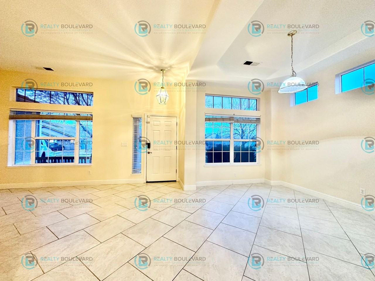 1775 Oxcart Ct - Photo 2 of 46