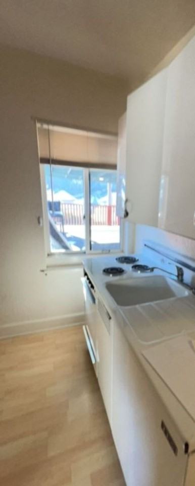 4349-3g - 552 SE Pacific Avenue - Photo 7 of 9