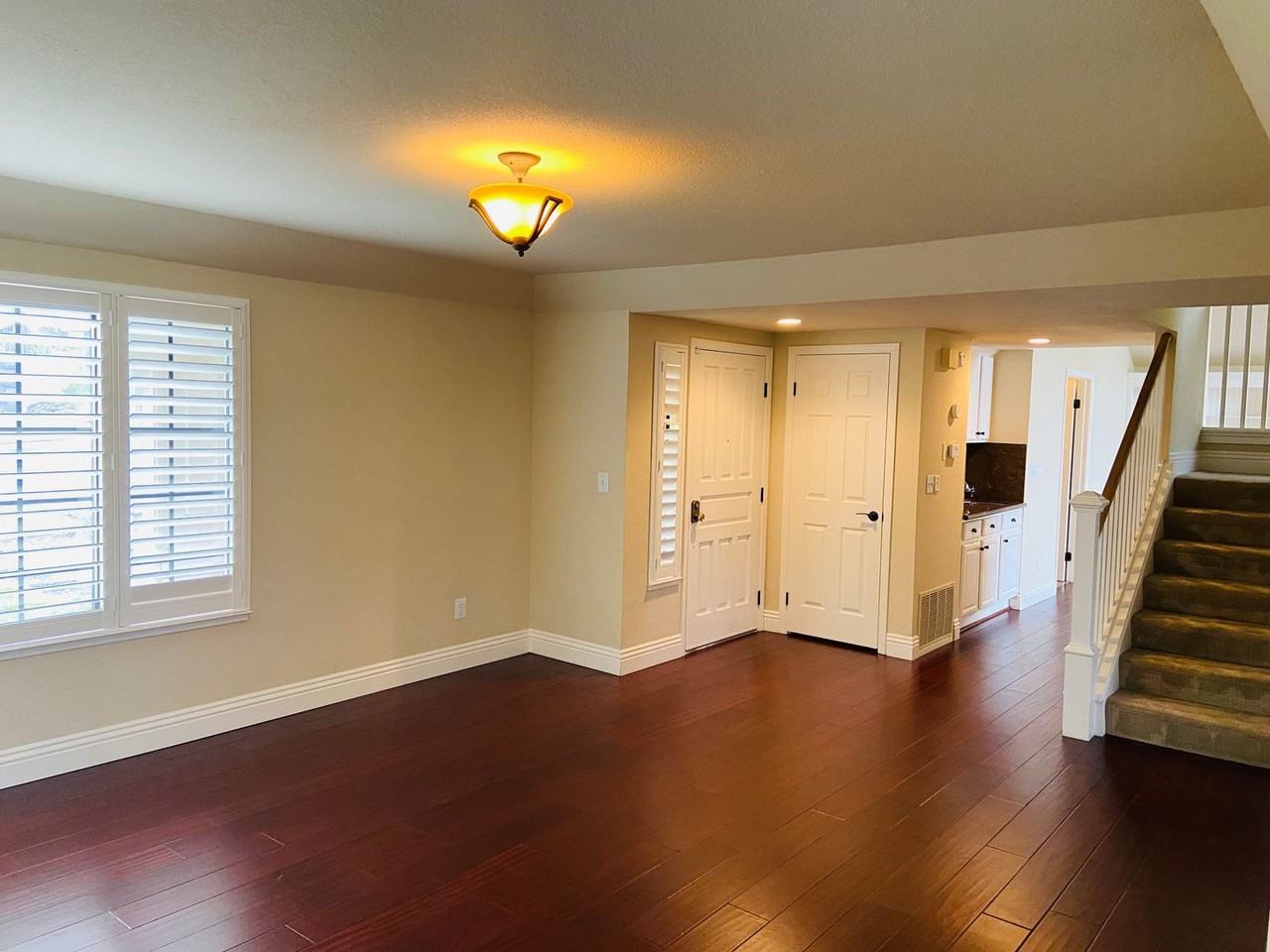 2335 Heritage Hills Dr - Photo 2 of 27