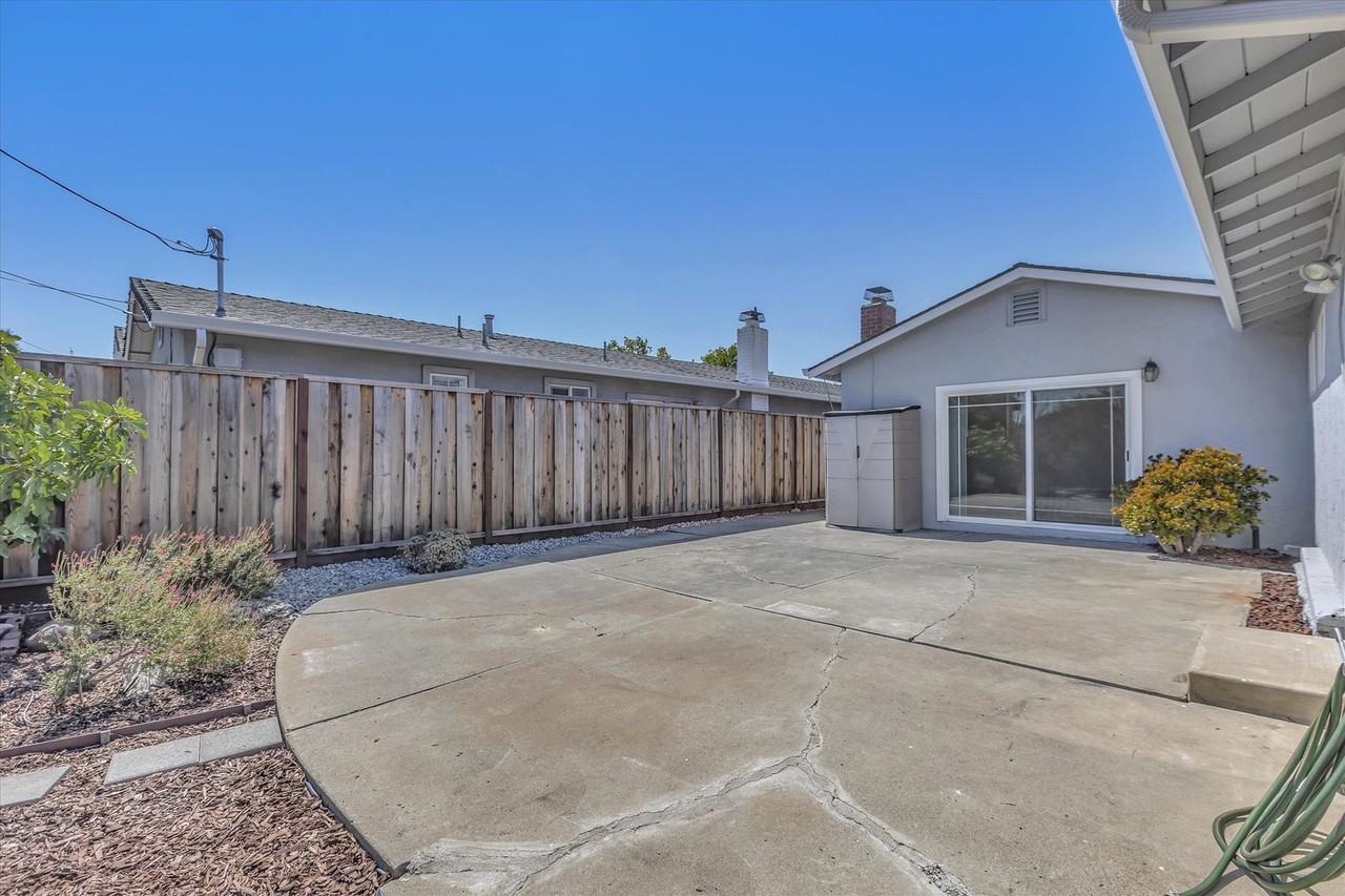 1112 Di Napoli Dr - Photo 5 of 46