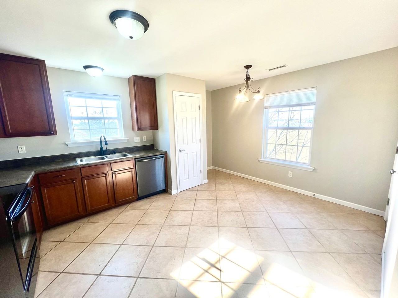 1133 Welsh Dr - Photo 2 of 17