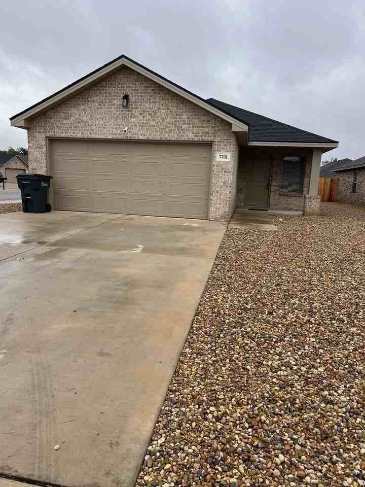 7701 Date Ave - Photo 2 of 22