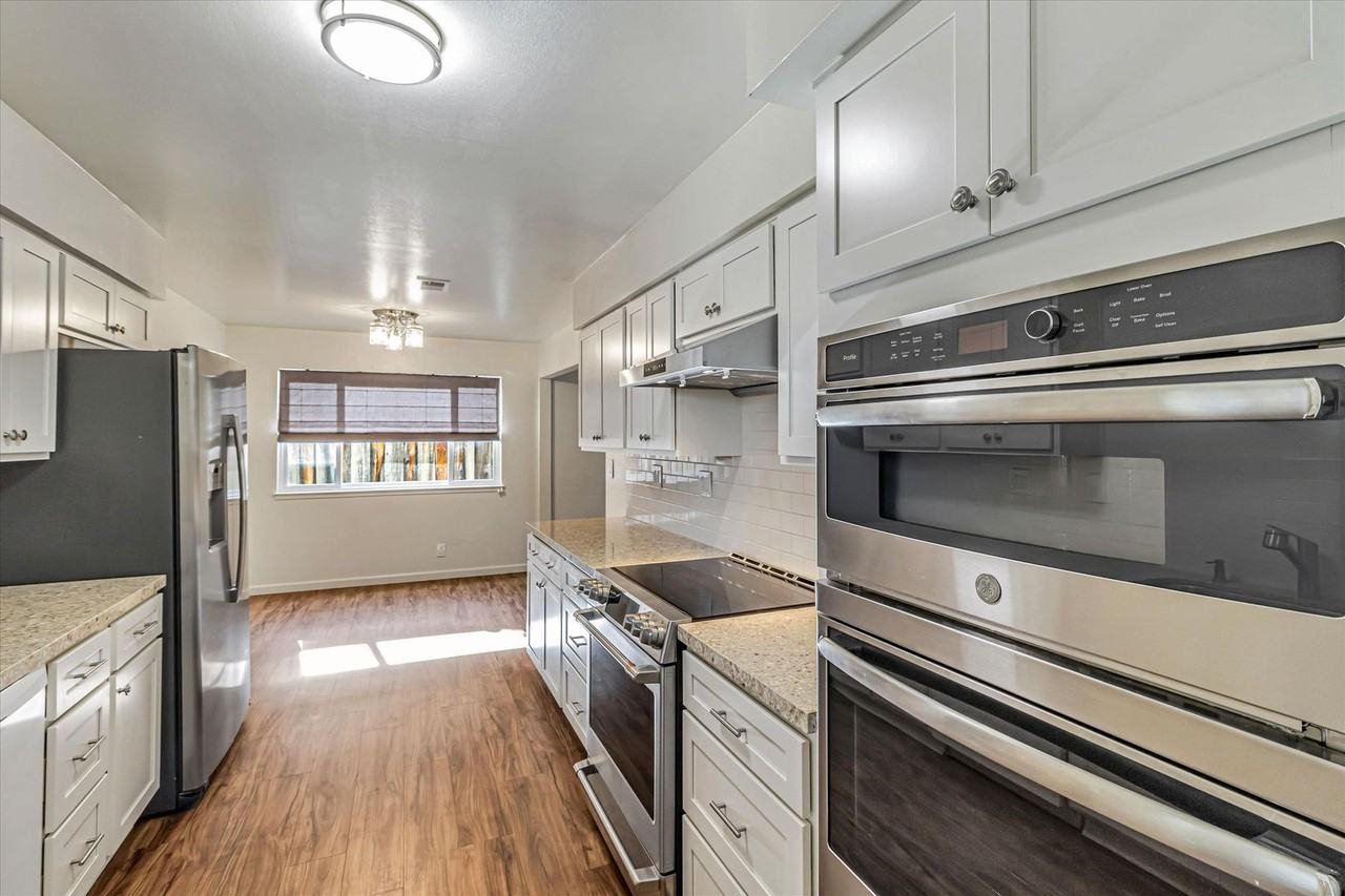 1415 Bing Dr - Photo 3 of 31