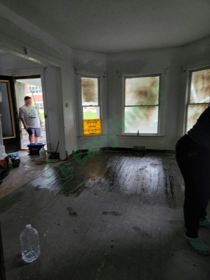 310 13th Street - Photo 3 of 10