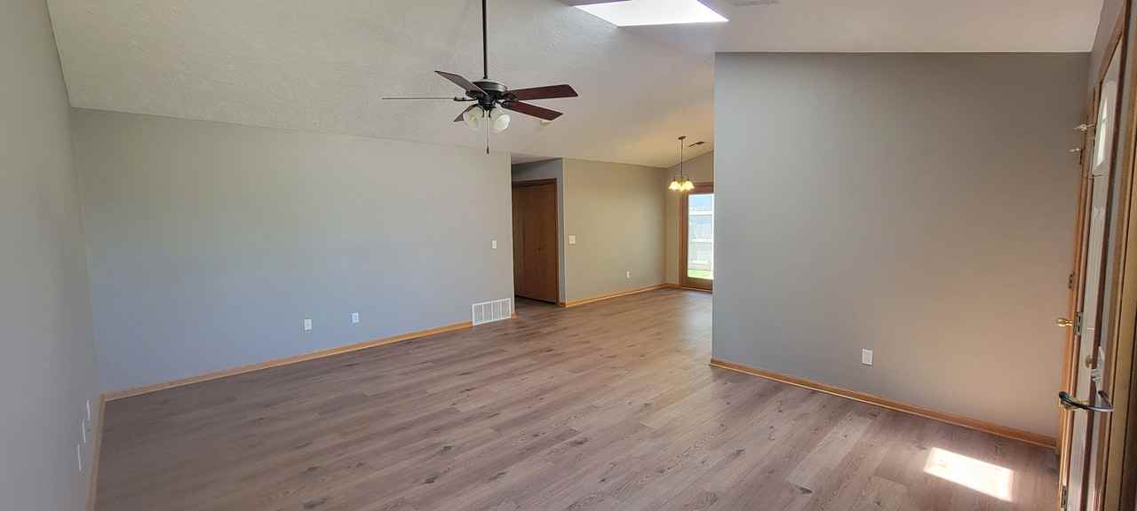 1502 Martin Ave #NA - Photo 2 of 16