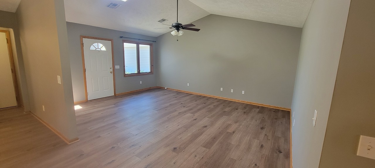 1502 Martin Ave #NA - Photo 7 of 16