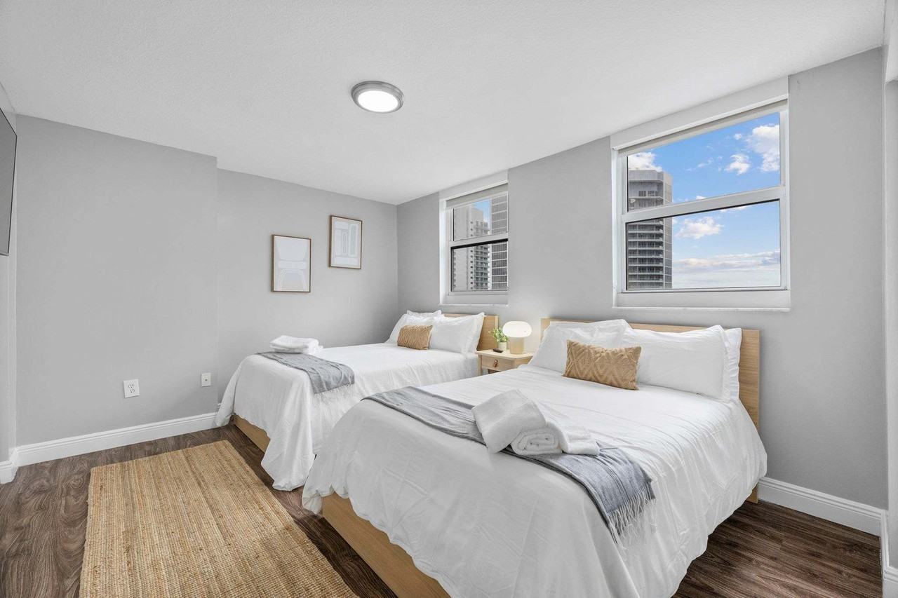 1 Nw 12th St #1032224P - Photo 2 of 48