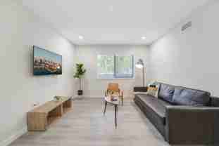 700 Sw 11th Ave - Photo 1 of 1