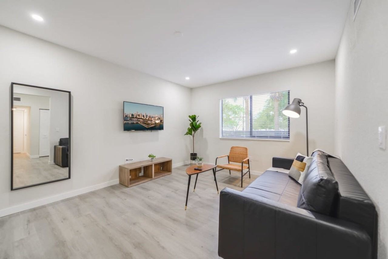 700 Sw 11th Ave #1022463P - Photo 3 of 9