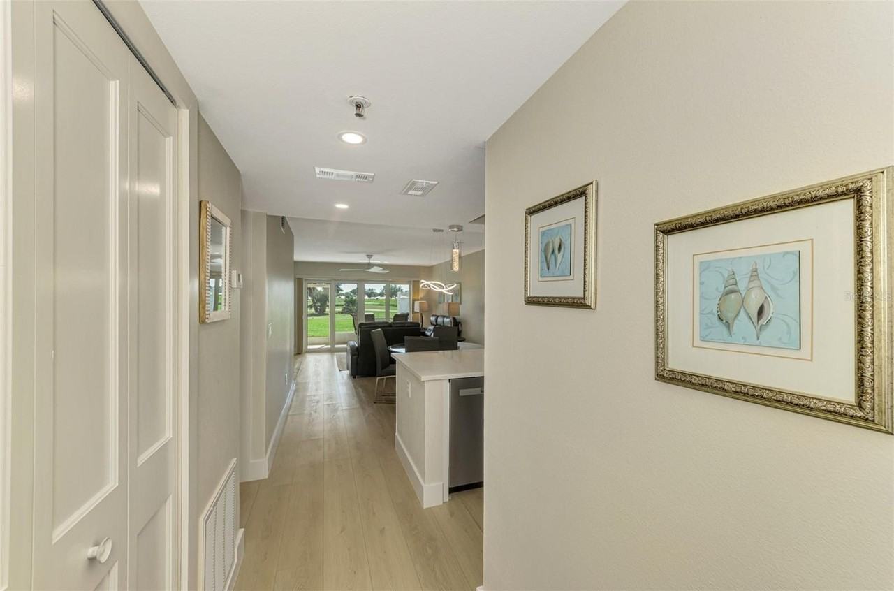 917 Wexford Blvd #917 - Photo 5 of 50