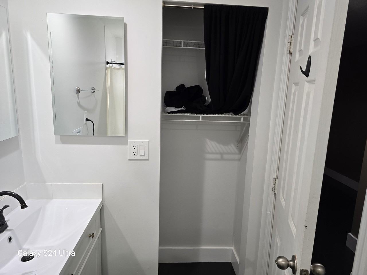 Sw 12th Ct - Photo 2 of 25