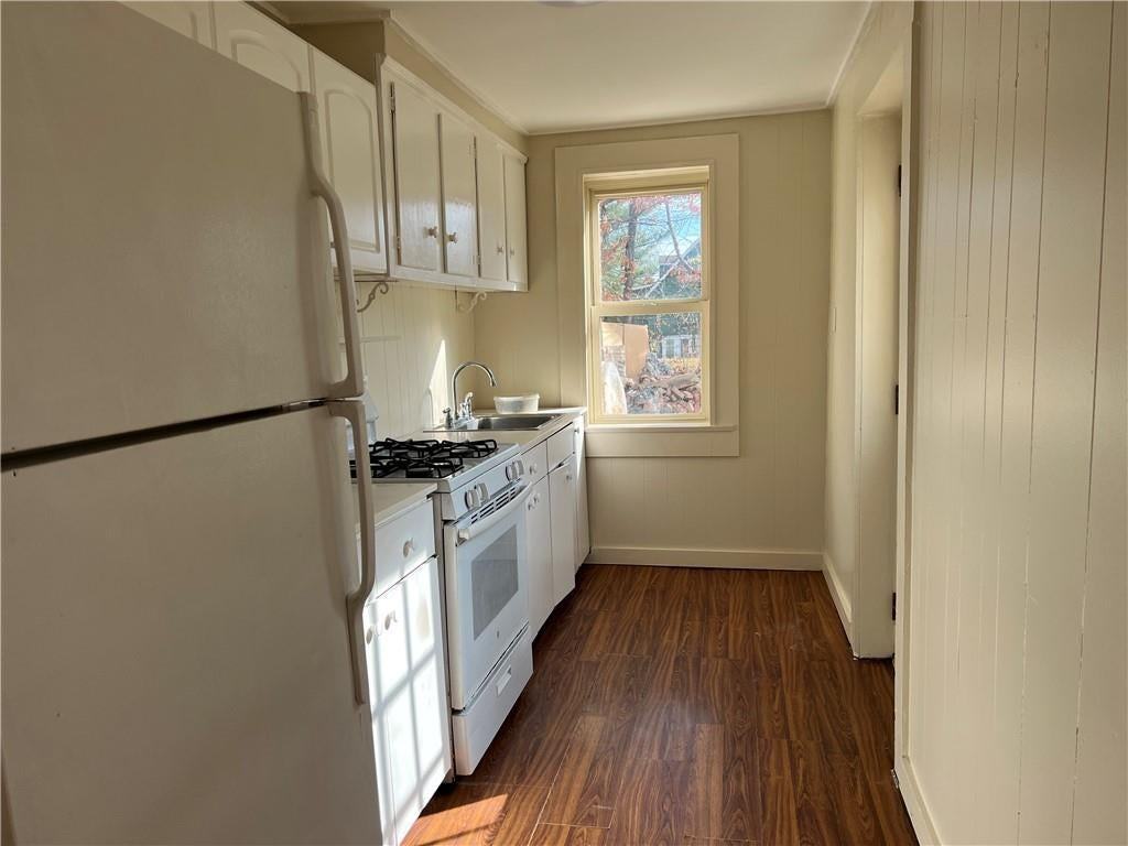 7 S High St - Photo 3 of 12