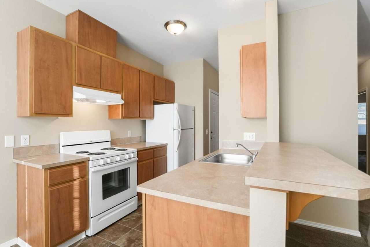 Baxter Ridge Apartments - Photo 3 of 30