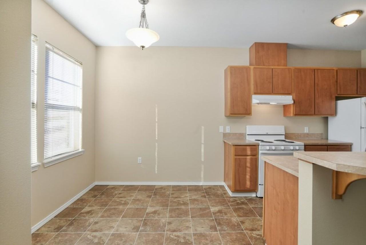 Baxter Ridge Apartments - Photo 6 of 30